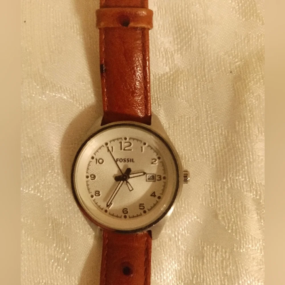 Fossil brown leather